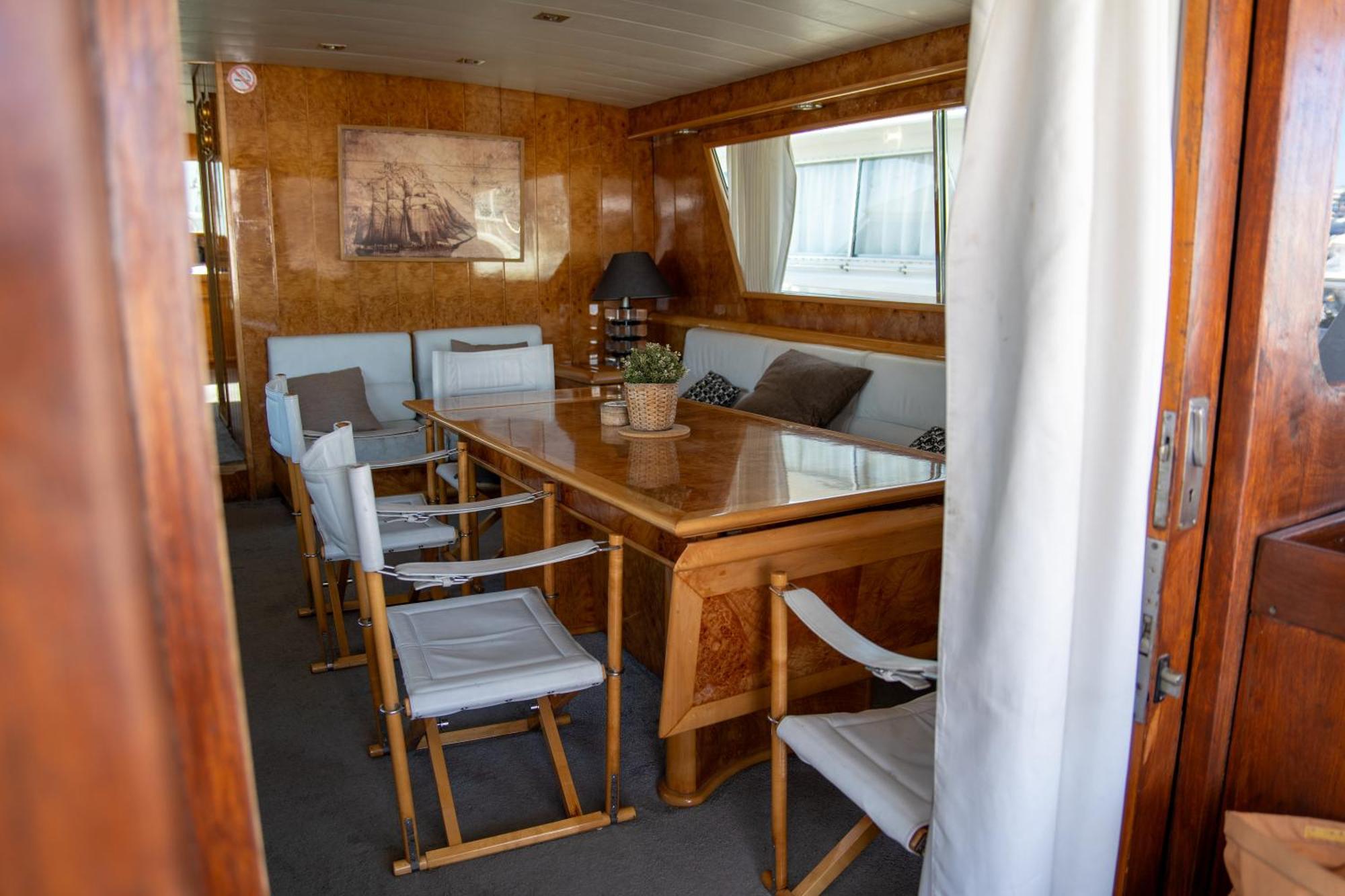 Habitacion Marineria Boat Aloha Барселона Экстерьер фото