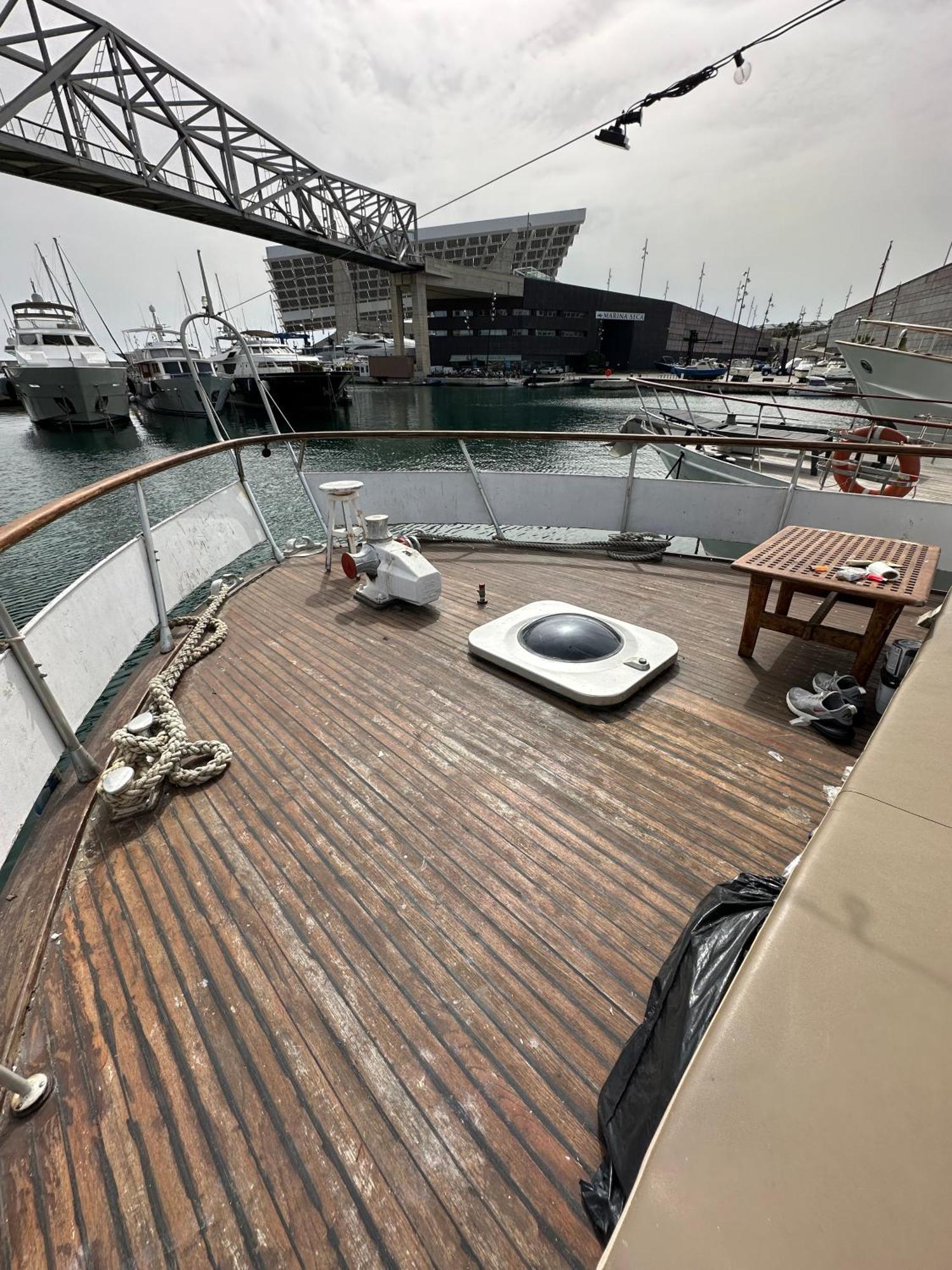 Habitacion Marineria Boat Aloha Барселона Экстерьер фото